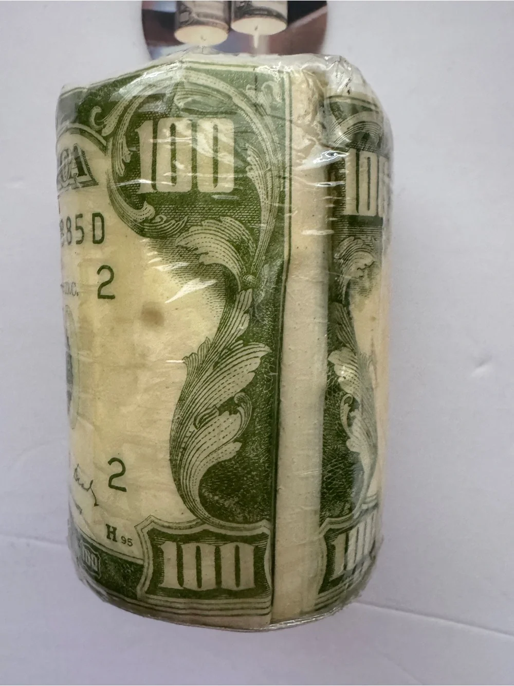 Vintage 1996 Sun-It Corp Money Talks $100 Bill Citronella Pillar Candle 3.5” NOS